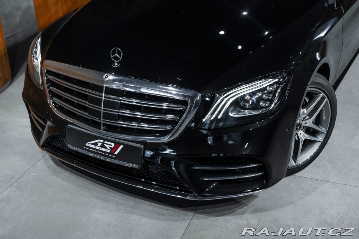 Mercedes-Benz S  2020