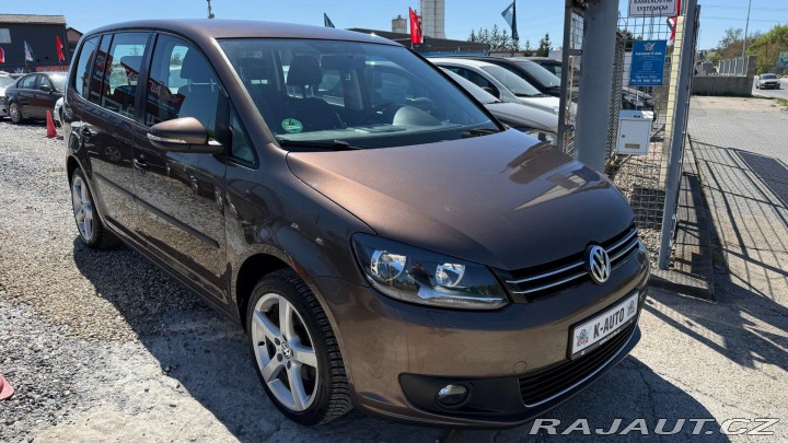 Volkswagen Touran 1.4TSi 103kW *DSG*Webasto 2011