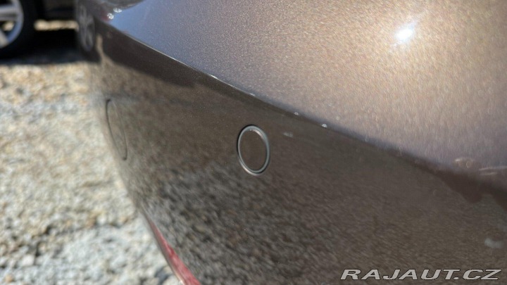 Volkswagen Touran 1.4TSi 103kW *DSG*Webasto 2011