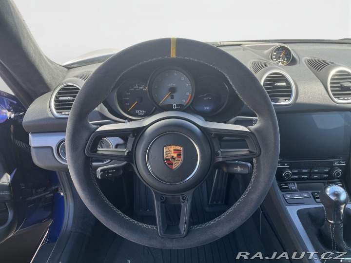 Porsche Cayman GT4 2020