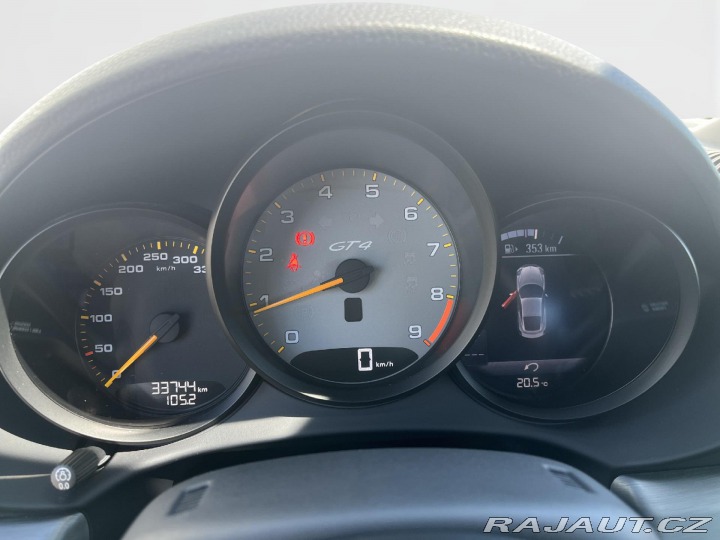 Porsche Cayman GT4 2020