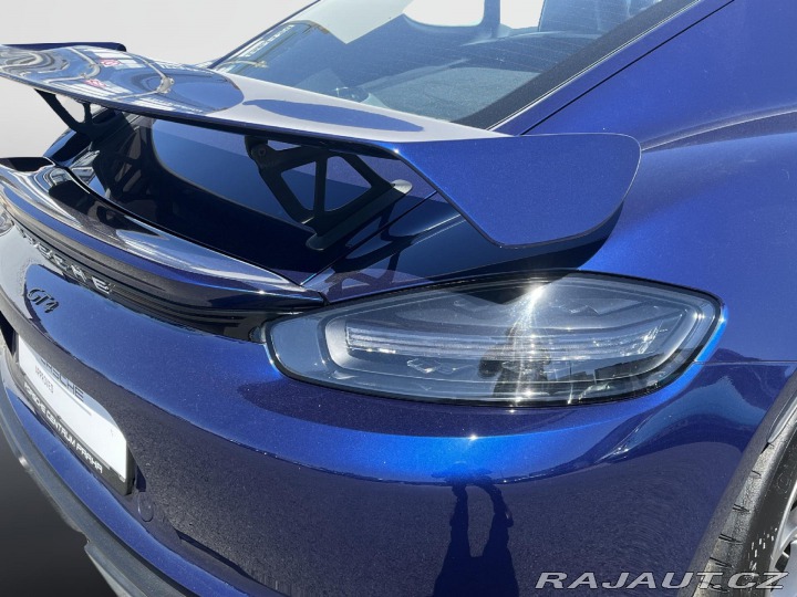 Porsche Cayman GT4 2020