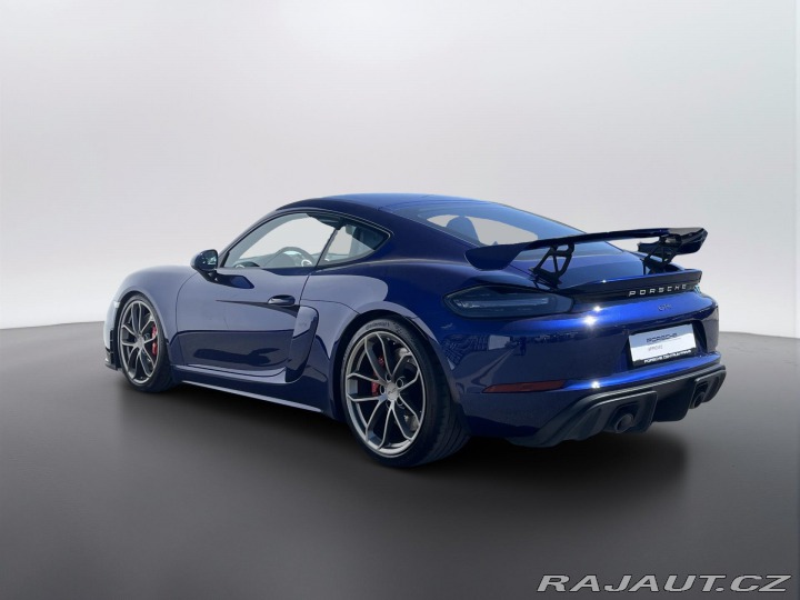 Porsche Cayman GT4 2020