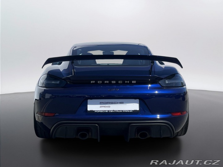 Porsche Cayman GT4 2020