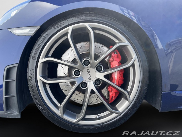 Porsche Cayman GT4 2020