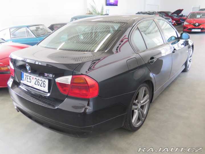 BMW 3 318i,klima,senzory,navi 2008