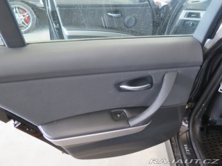 BMW 3 318i,klima,senzory,navi 2008