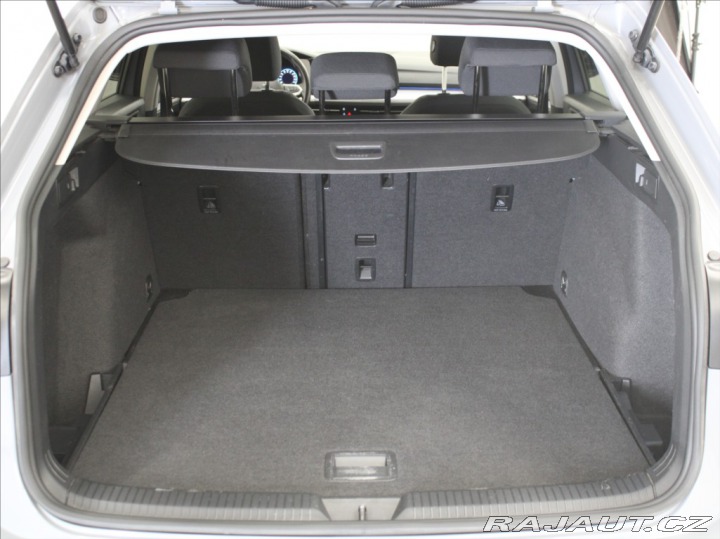 Volkswagen Golf 1,5 TSI Life Variant 120t 2023