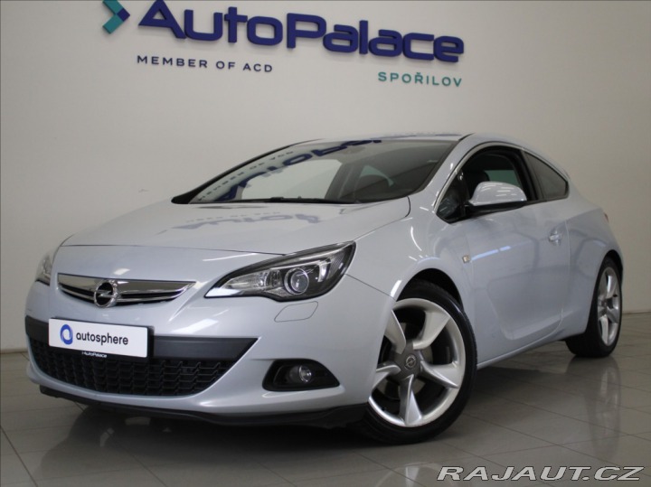Opel Astra 1,6 Turbo 132kW GTC 2xSad 2012