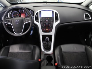 Opel Astra 1,6 Turbo 132kW GTC 2xSad 2012