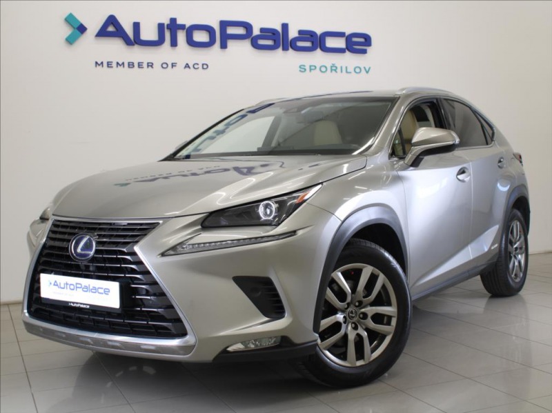 Lexus Ostatní modely NX 300h 2,5 Hybrid AWD Prestige Č