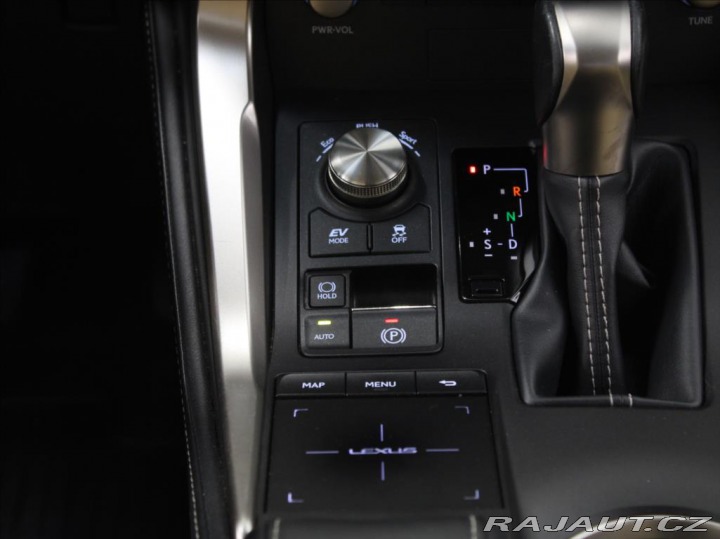 Lexus Ostatní modely NX 300h 2,5 Hybrid AWD Prestige Č 2019