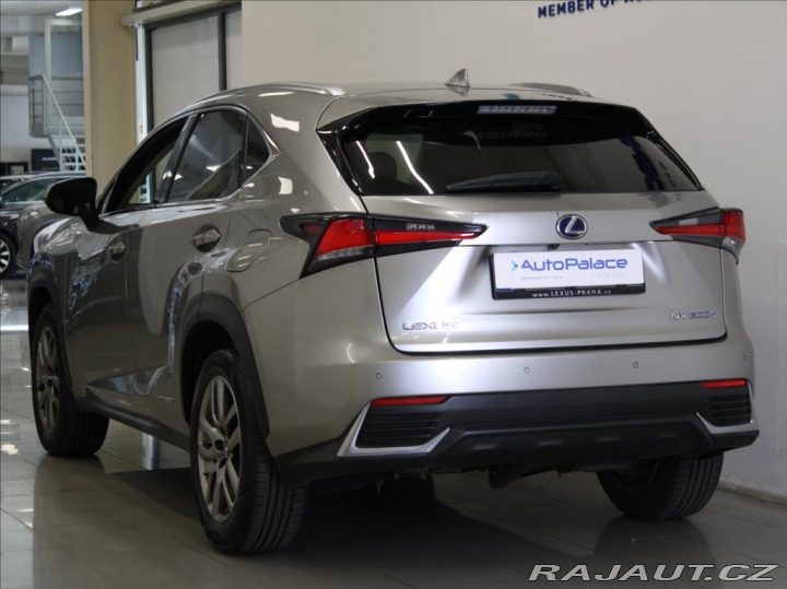 Lexus Ostatní modely NX 300h 2,5 Hybrid AWD Prestige Č 2019