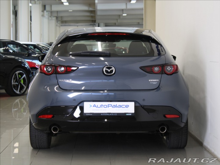 Mazda 3 2,0 G122 AT Bezklíč 1.maj 2019