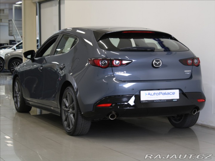 Mazda 3 2,0 G122 AT Bezklíč 1.maj 2019