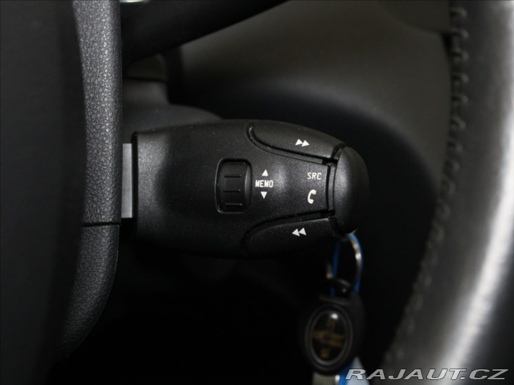 Peugeot 5008 1,6 i 88kW ČR Nové STK 2011