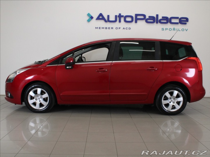 Peugeot 5008 1,6 i 88kW ČR Nové STK 2011