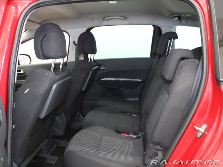 Peugeot 5008 1,6 i 88kW ČR Nové STK 2011