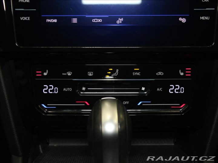 Volkswagen Passat 2,0 TDi DSG Elegance 53tk 2023