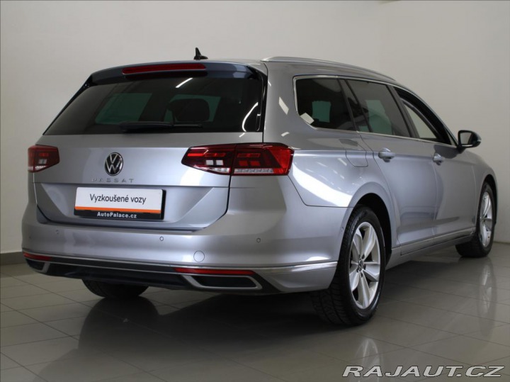 Volkswagen Passat 2,0 TDi DSG Elegance 53tk 2023