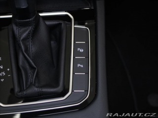 Volkswagen Passat 2,0 TDi DSG Elegance 53tk 2023