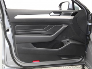 Volkswagen Passat 2,0 TDi DSG Elegance 53tk 2023