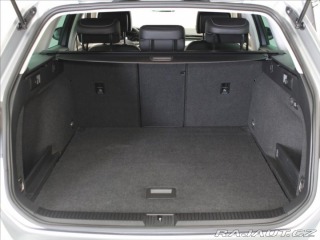 Volkswagen Passat 2,0 TDi DSG Elegance 53tk 2023