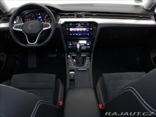Volkswagen Passat 2,0 TDi DSG Elegance 53tk 2023