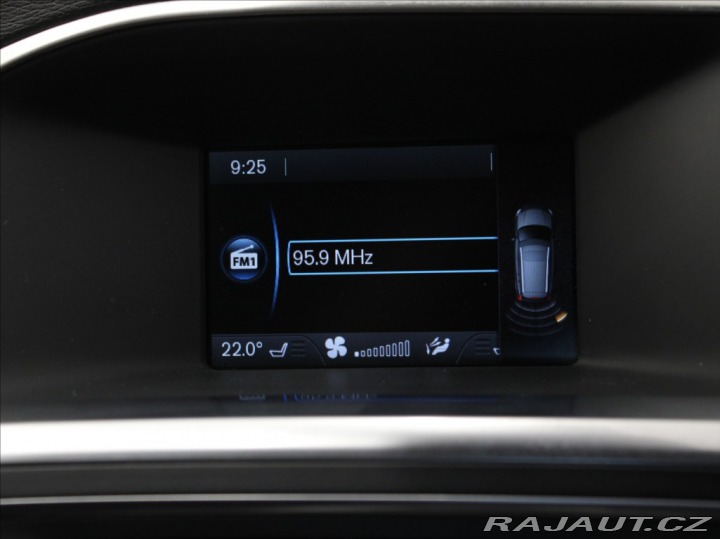 Volvo V60 2,4 D4 AWD R-Desing Výpro 2012