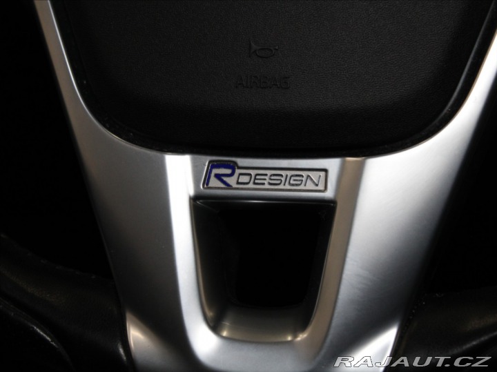 Volvo V60 2,4 D4 AWD R-Desing Výpro 2012