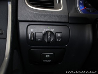 Volvo V60 2,4 D4 AT AWD R-Desing ČR 2012