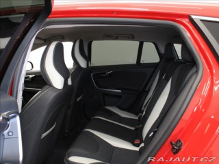 Volvo V60 2,4 D4 AT AWD R-Desing ČR 2012