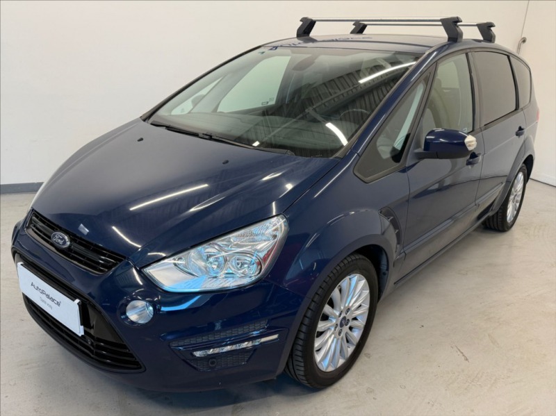 Ford S-MAX 1,6 EcoBoost 118kw TITANI
