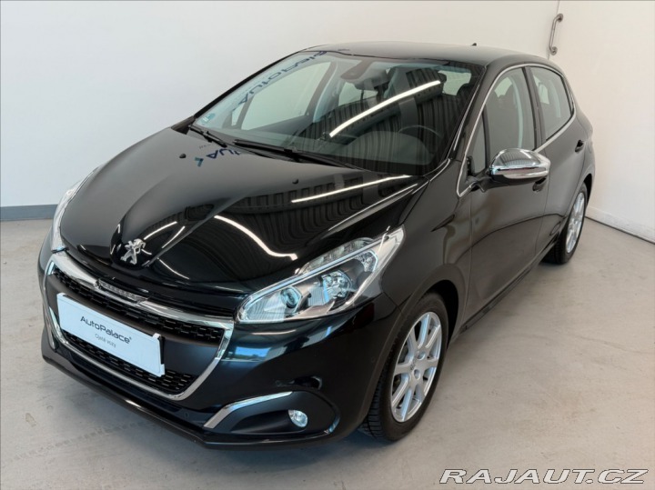 Peugeot 208 1,2 i AT servisní kniha 2016