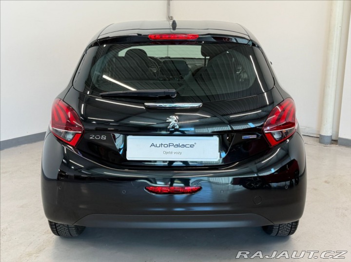 Peugeot 208 1,2 i AT servisní kniha 2016