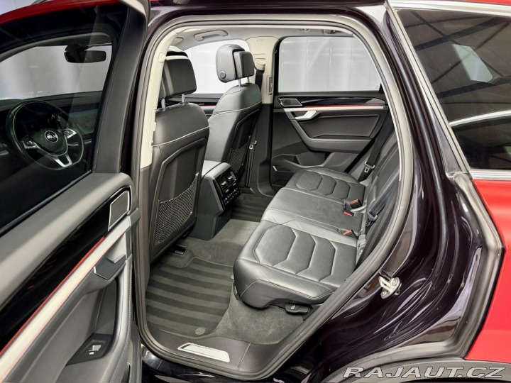 Volkswagen Touareg 3.0 TDI 4MOTION R-LINE, M 2018