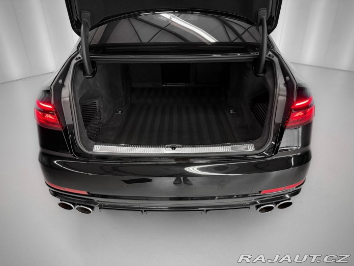Audi S8 TFSi QUATTRO, MASÁŽE, B&a 2024