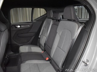 Volvo XC40 2,0 B3 Plus Dark Bezklíč 2023