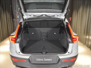 Volvo XC40 2,0 B3 Plus Dark Bezklíč 2023