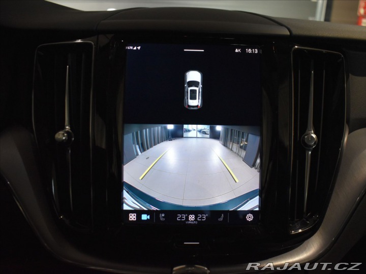 Volvo XC60 2,0 B4 AWD Momentum Bezkl 2021