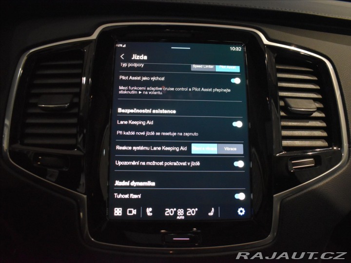 Volvo XC90 2,0 B5 AWD Ultimate tažné 2024