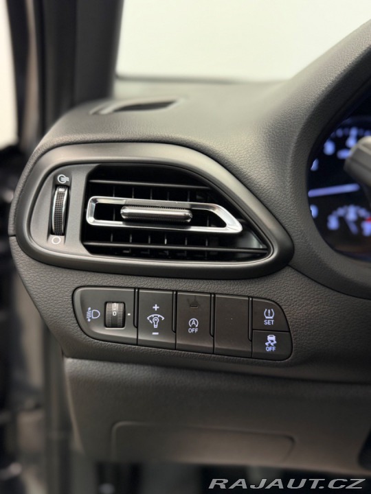 Hyundai i30 CW  Family 1,5i T-GDI MHE 2023