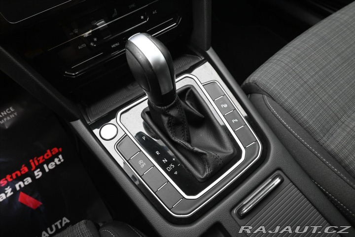Volkswagen Passat 2,0 TDI 110kW DSG Záruka 2022