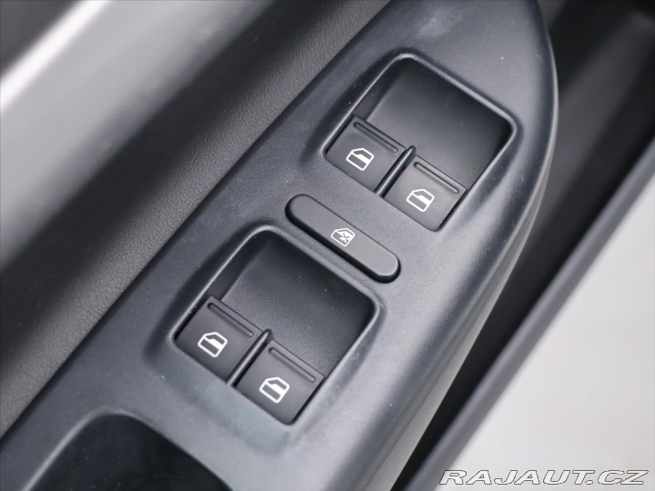 Škoda Octavia 1,6 TDI CZ Elegance+ Aut. 2011