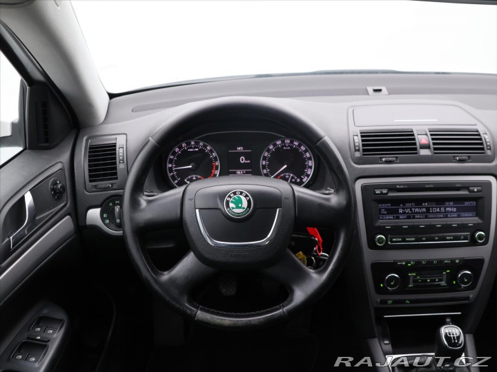 Škoda Octavia 1,6 TDI CZ Elegance+ Aut. 2011