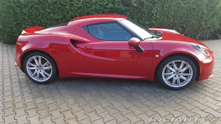 Alfa Romeo Ostatní modely 4C 2015
