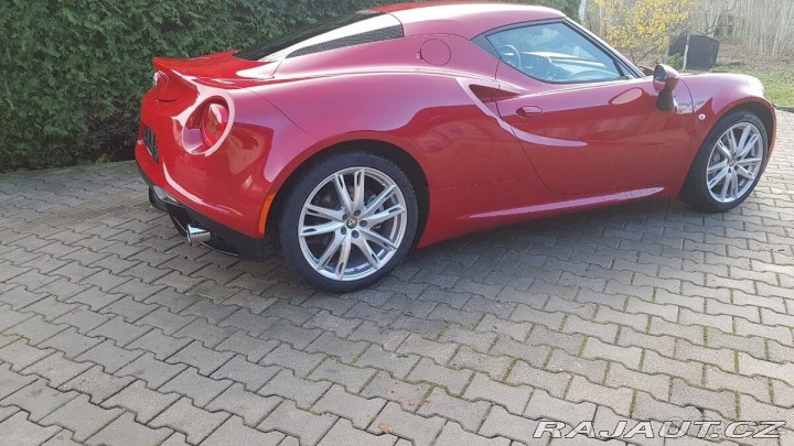 Alfa Romeo Ostatní modely 4C 2015