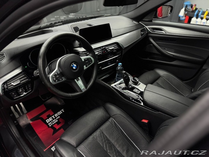 BMW 5 540i | M | plná výbava 2018