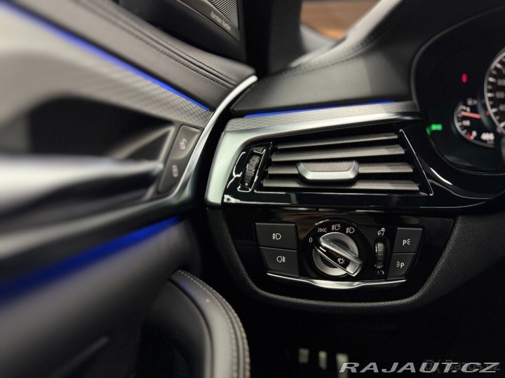BMW 5 540i | M | plná výbava 2018