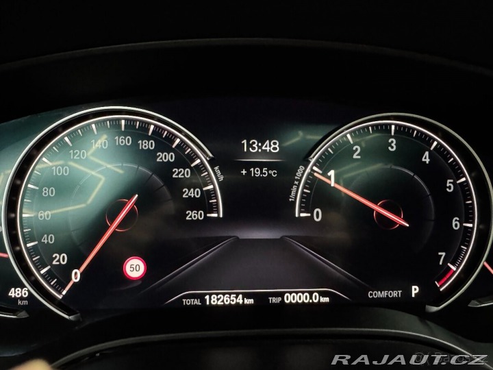 BMW 5 540i | M | plná výbava 2018
